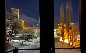 Roza Mountain View Guesthouse